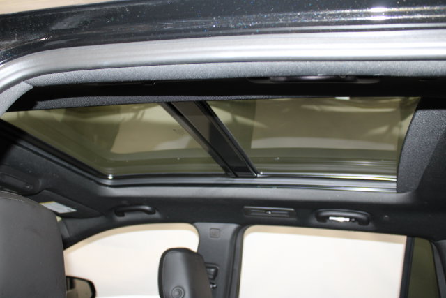Used 2024 Cadillac XT6 Premium Luxury AWD/4WD image 9