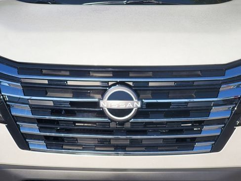 New 2026 Nissan Rogue SV FWD image 11