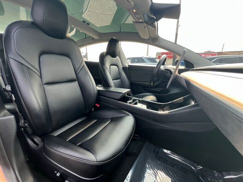 Used 2018 Tesla Model 3 Long Range image 26