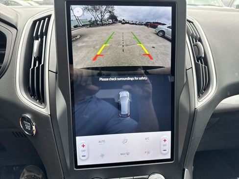 New 2024 Ford Edge SE w/ Black Appearance Package image 7