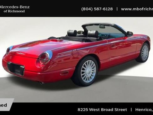 Used 2005 Ford Thunderbird RWD image 2