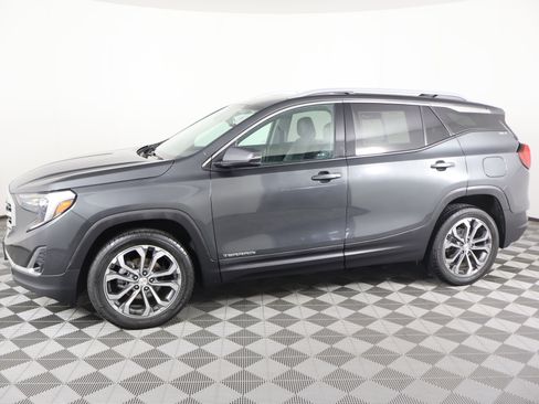 Used 2021 GMC Terrain SLT image 9