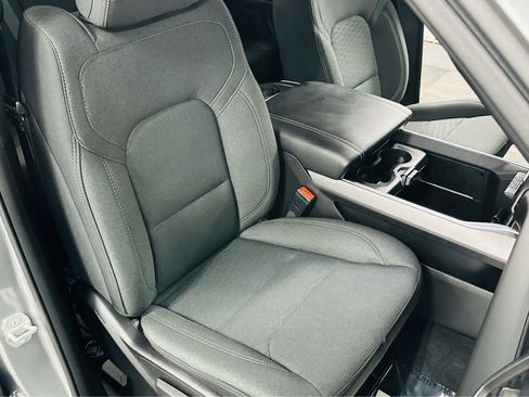 Used 2025 RAM 1500 Big Horn AWD/4WD image 22