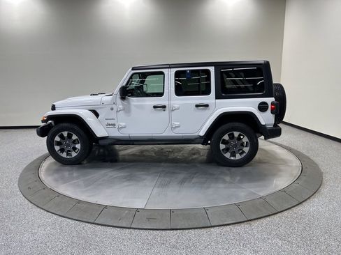 Used 2023 Jeep Wrangler Sahara w/ Cold Weather Group AWD/4WD image 10