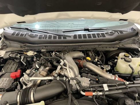 New 2025 Ford F250 Platinum AWD/4WD image 30