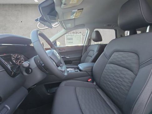 New 2026 Nissan Pathfinder SV AWD/4WD image 19