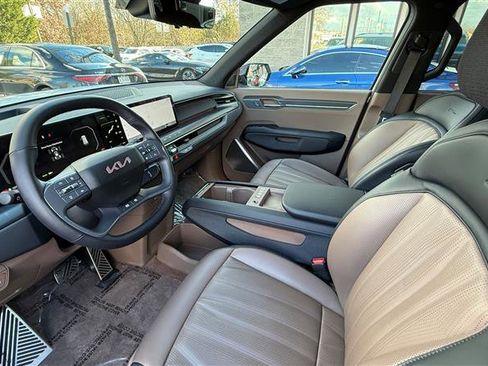 Used 2025 Kia EV9 GT-Line image 11