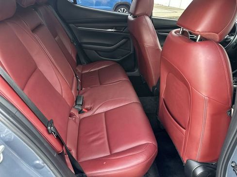 Used 2023 MAZDA MAZDA3 s image 27