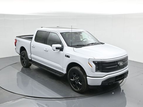 New 2025 Ford F150 Lightning Platinum w/ Dark Elements Package image 47