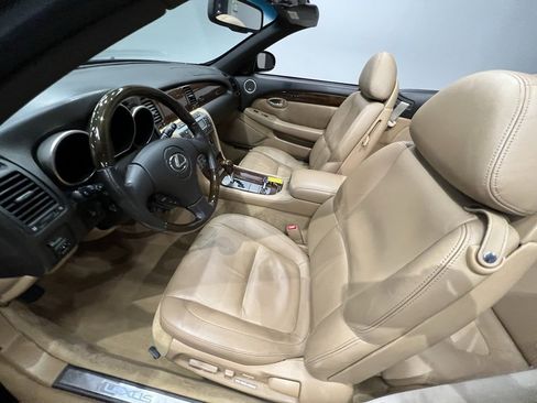 Used 2006 Lexus SC 430 Convertible image 25