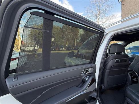 Used 2023 BMW X7 xDrive40i w/ Executive Package image 20