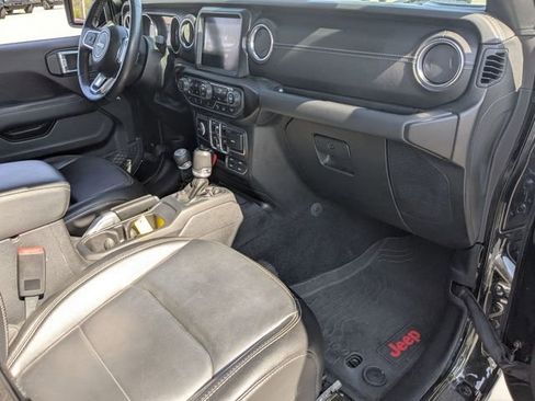 Used 2020 Jeep Gladiator Overland image 27
