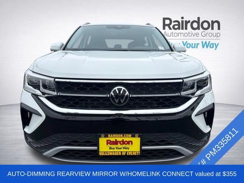 Used 2023 Volkswagen Taos SEL AWD/4WD image 2