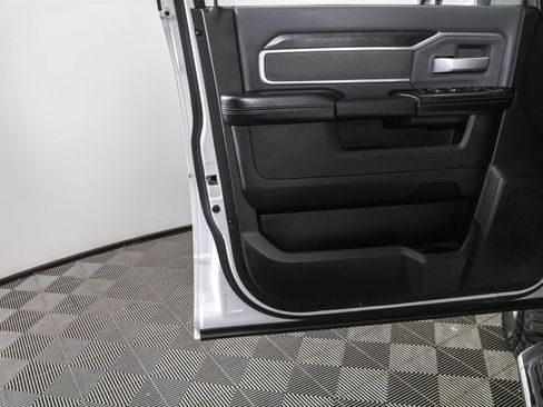 Used 2023 RAM 2500 Big Horn w/ Level 1 Equipment Group image 37