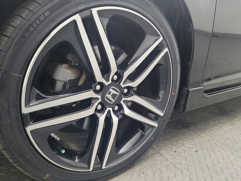 Used 2017 Honda Accord Sport image 31