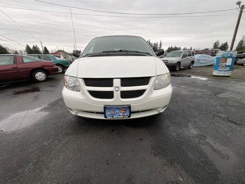 Used 2001 Dodge Grand Caravan ES image 2