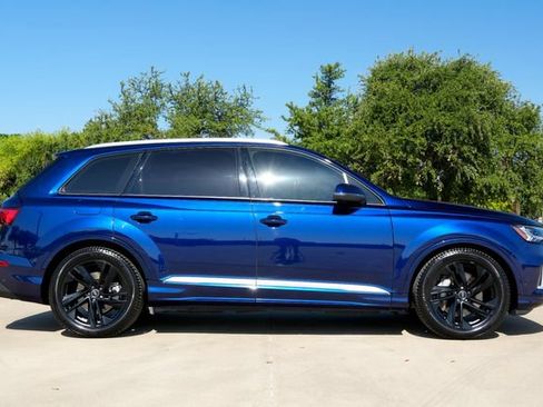 Used 2021 Audi Q7 3.0T Prestige w/ Prestige Package AWD/4WD image 3