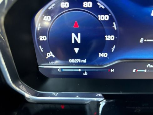 Used 2024 Chevrolet Silverado 3500 LT w/ Convenience Package image 16