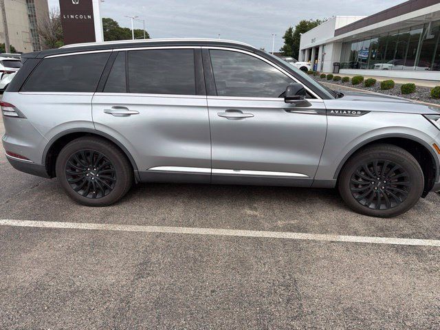 Used 2021 Lincoln Aviator Reserve w/ Equipment Group 201A AWD/4WD image 1