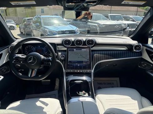 Used 2023 Mercedes-Benz GLC 300 4MATIC image 27