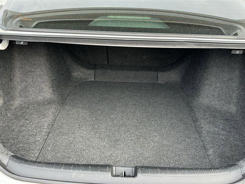 Used 2018 Honda Accord Sport image 17