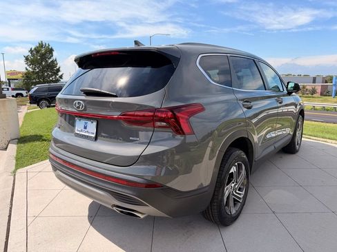 Used 2022 Hyundai Santa Fe SE AWD/4WD image 9