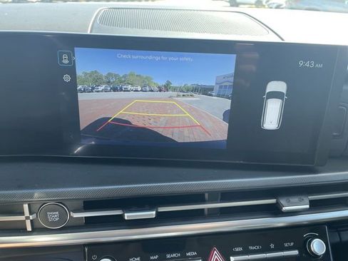 Used 2025 Hyundai Santa Fe SEL FWD image 19