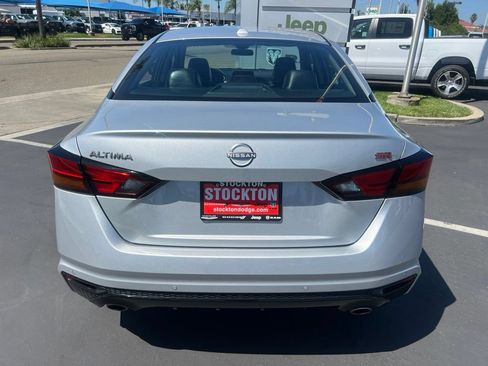 Used 2025 Nissan Altima 2.5 SR FWD image 19