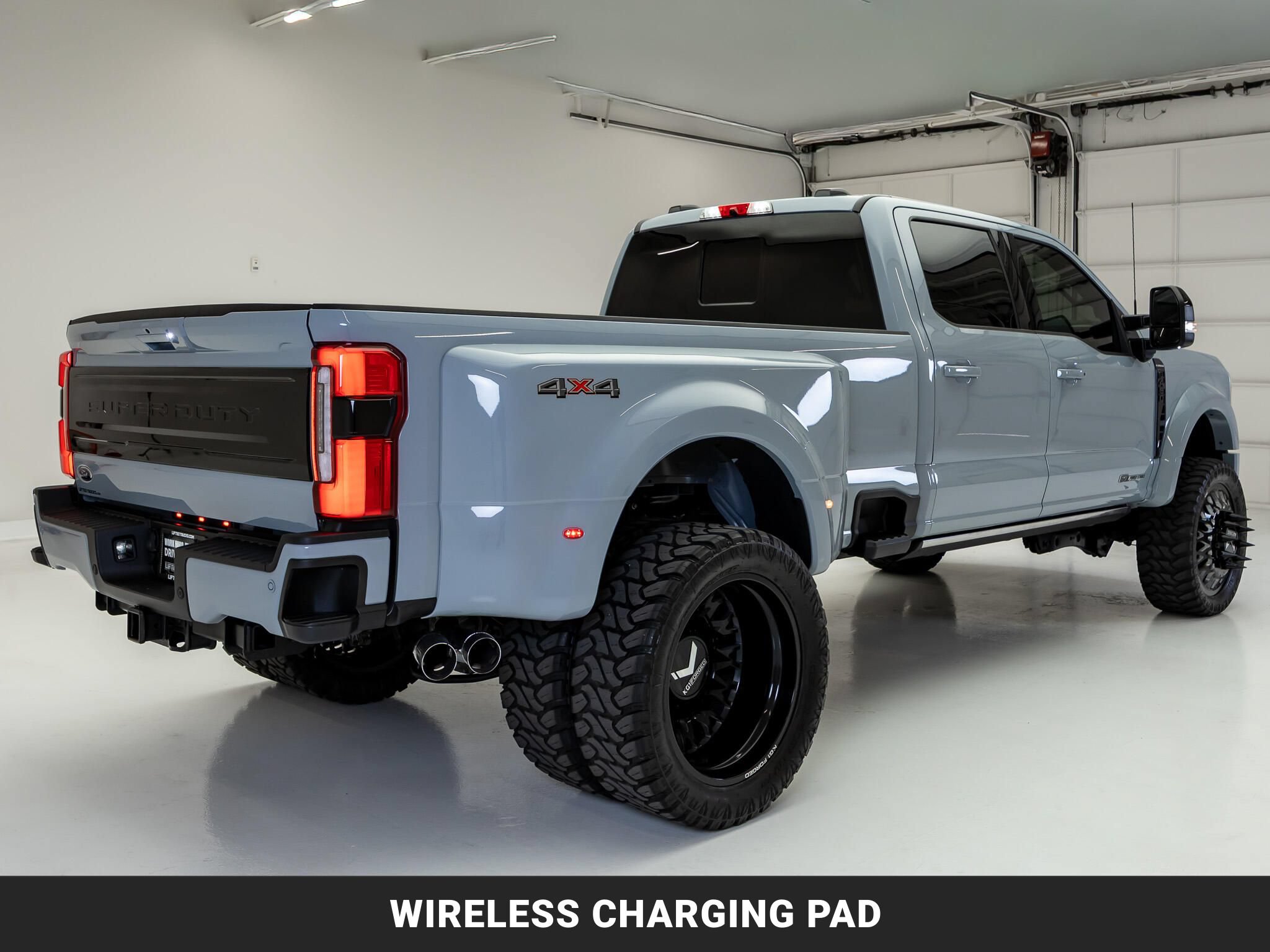Used 2025 Ford F450 Platinum AWD/4WD image 9