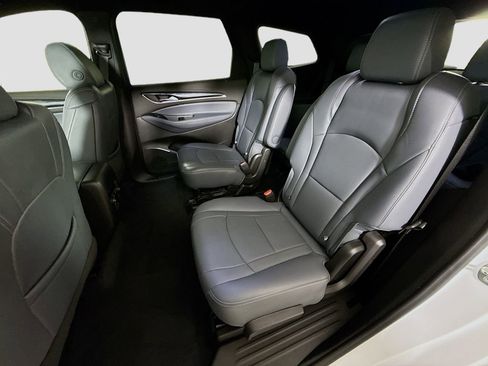 Used 2023 Buick Enclave Essence FWD image 22