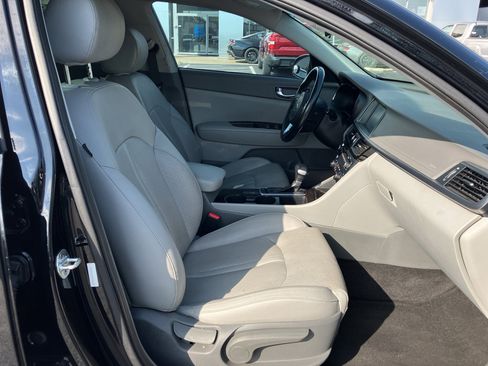 Used 2018 Kia Optima EX image 35