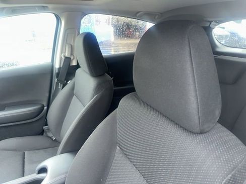 Certified 2018 Honda HR-V EX image 6
