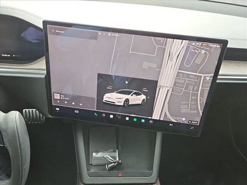 Used 2022 Tesla Model S image 15