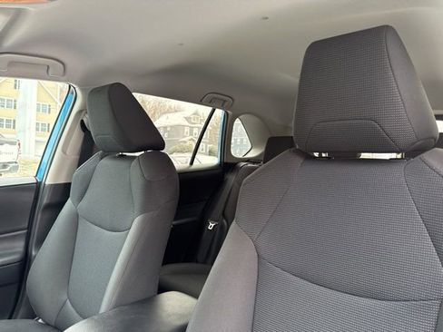 Used 2019 Toyota RAV4 LE image 21