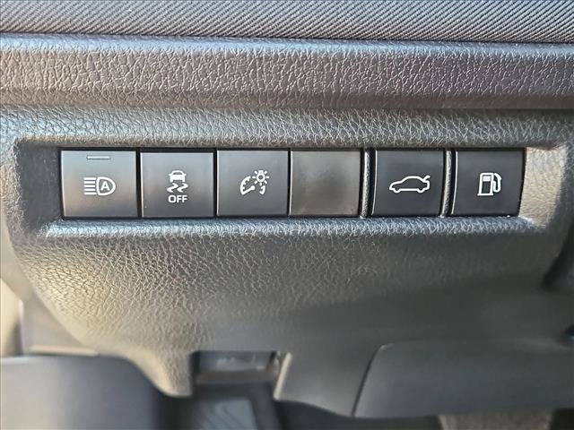 Used 2026 Toyota Camry LE FWD image 16