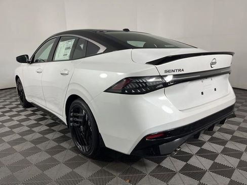 New 2026 Nissan Sentra SR w/ Floor Mat Package image 8