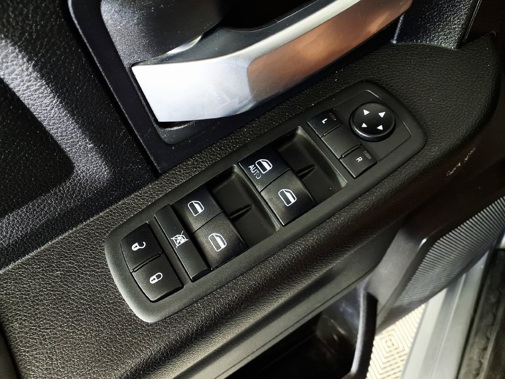 Used 2019 RAM 2500 Tradesman AWD/4WD image 25