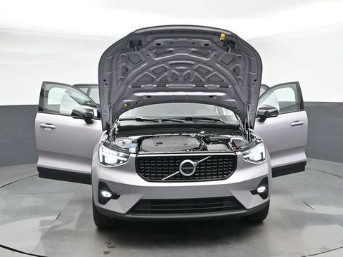 New 2026 Volvo XC40 B5 Plus w/ Climate Package AWD/4WD image 46