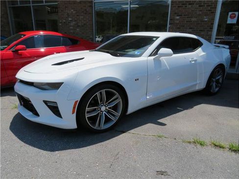 Used 2017 Chevrolet Camaro SS RWD image 1