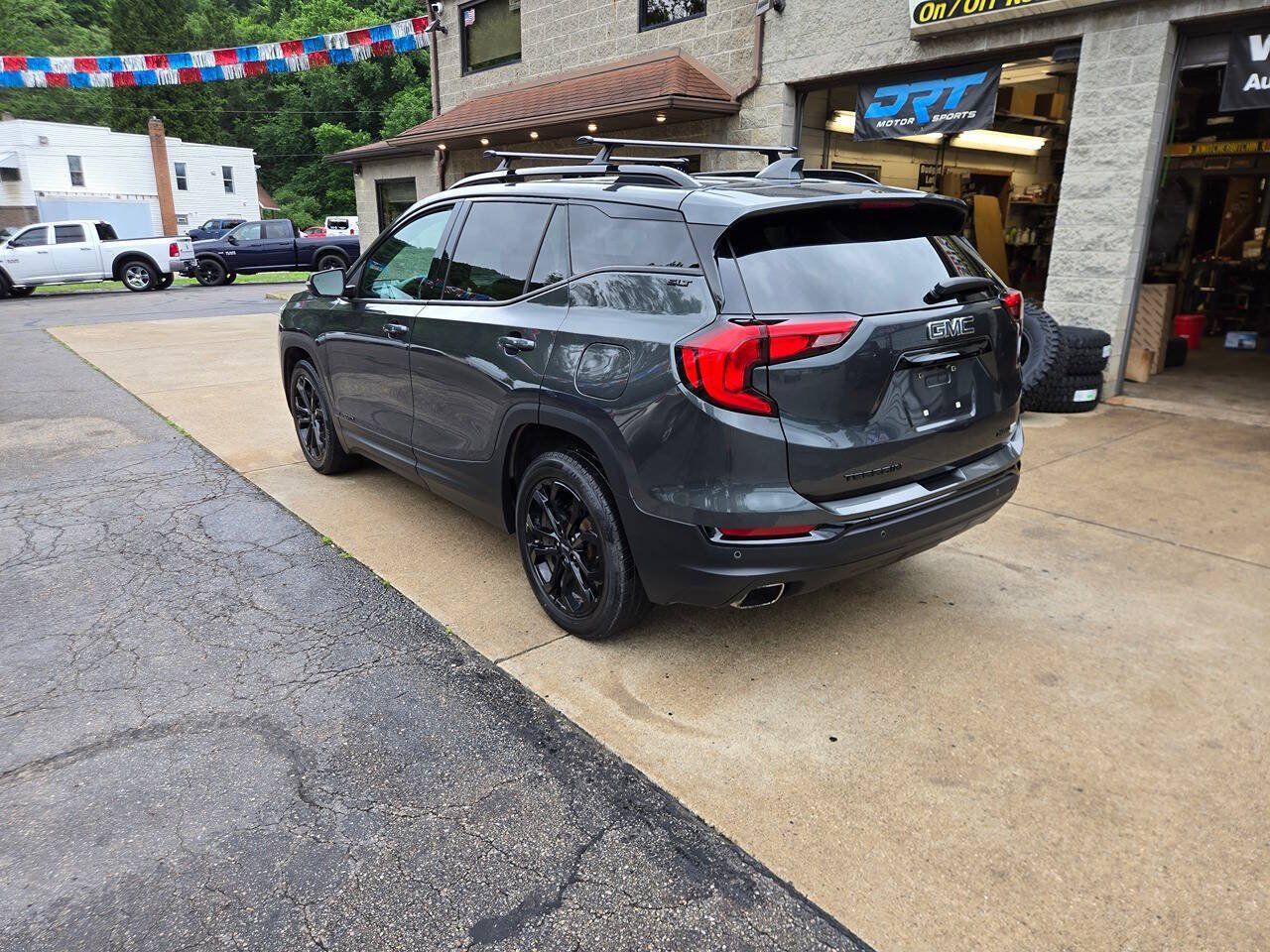 Used 2020 GMC Terrain SLT w/ Preferred Package AWD/4WD image 5