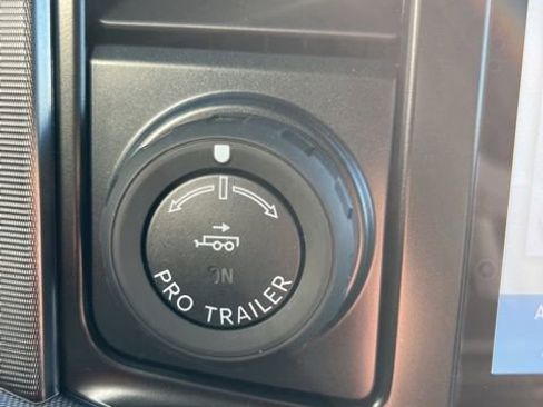 New 2025 Ford F150 Platinum w/ FX4 Off-Road Package image 27