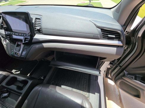 Used 2018 Honda Odyssey EX-L image 16