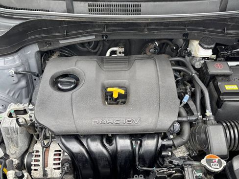 Used 2025 Kia Soul LX w/ LX Technology Package FWD image 22