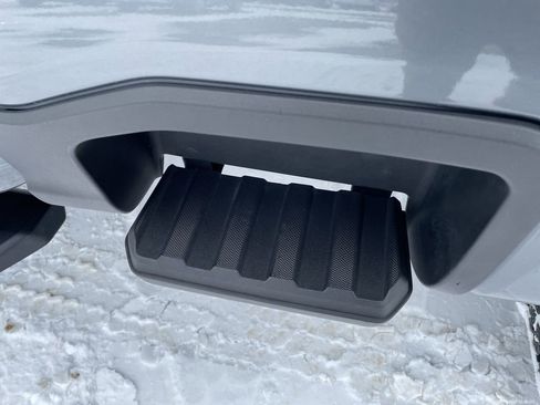 Used 2023 Ford F250 XLT image 4