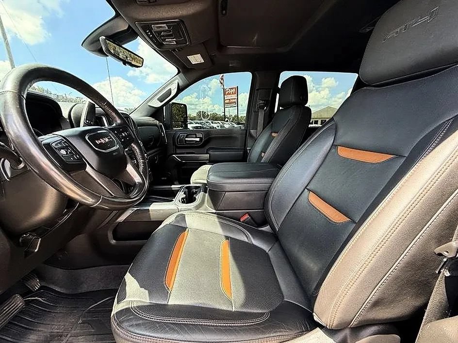 Used 2023 GMC Sierra 2500 AT4 w/ AT4 Premium Plus Package AWD/4WD image 18