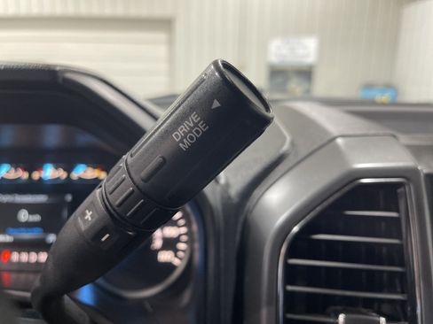 Used 2018 Ford F150 XLT w/ Equipment Group 302A Luxury AWD/4WD image 25