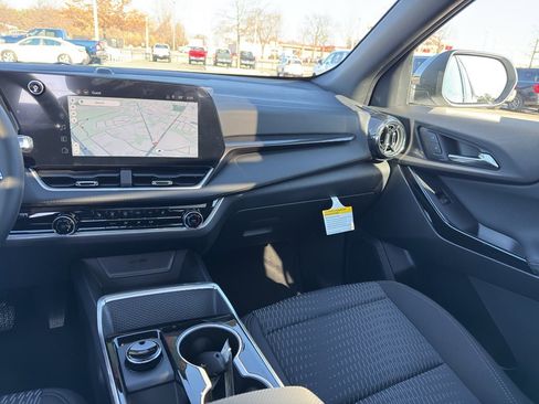 New 2026 Chevrolet Equinox LT image 28