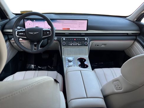 Used 2025 Genesis GV80 2.5T Advanced AWD/4WD image 10