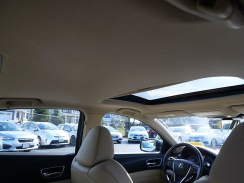 Used 2019 Acura TLX image 28