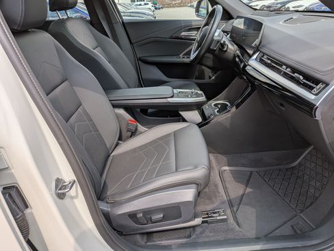 Certified 2025 BMW X1 xDrive28i w/ Technology Package AWD/4WD image 37